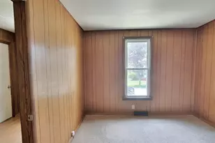 215 Cleveland Ave, Michigan City, IN 46360 - Photo 31