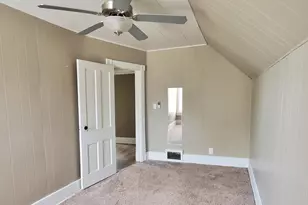 215 Cleveland Ave, Michigan City, IN 46360 - Photo 47