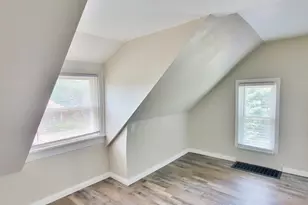 215 Cleveland Ave, Michigan City, IN 46360 - Photo 39