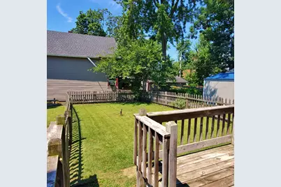 215 Cleveland Avenue, Michigan City, IN 46360 - Photo 9