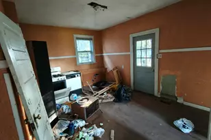708 Harrison St, Gary, IN 46402 - Photo 15