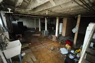 708 Harrison St, Gary, IN 46402 - Photo 33