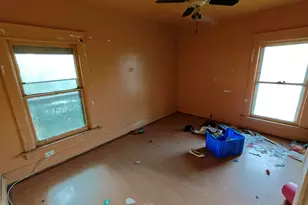 708 Harrison St, Gary, IN 46402 - Photo 25