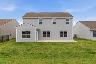 1447 Bigleaf Dr, Sheridan, IN 46069 - Photo 7