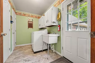 5898 Carol Court, Demotte, IN 46310 - Photo 7
