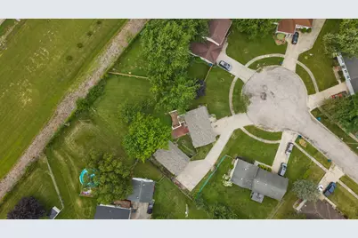 741 Hiawatha, Lowell, IN 46356 - Photo 21