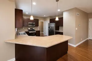 1302 Bobolink Rd, Valparaiso, IN 46383 - Photo 5