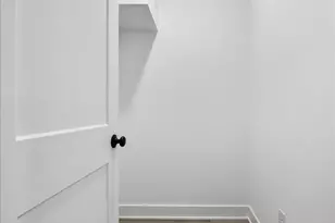 9563 Luebcke Ln, Crown Point, IN 46307 - Photo 7