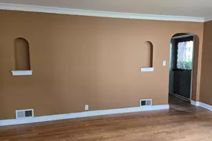 259 W Jefferson St, Valparaiso, IN 46383 - Photo 7