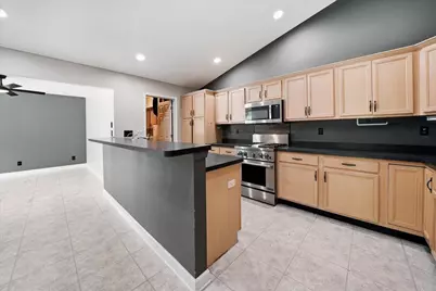 216 Dundee Street, Valparaiso, IN 46385 - Photo 5
