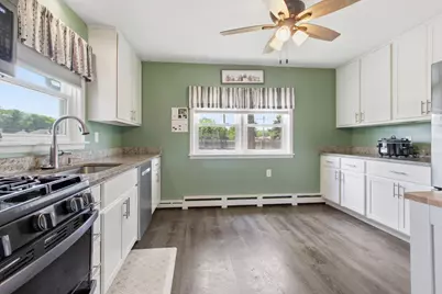 8434 Delaware Place, Highland, IN 46322 - Photo 11