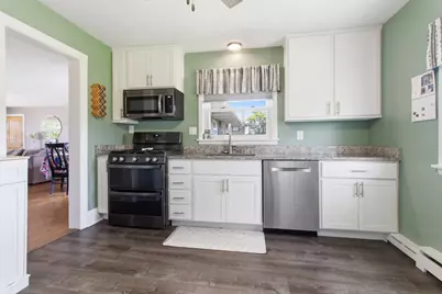 8434 Delaware Place, Highland, IN 46322 - Photo 9