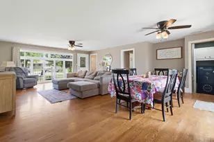 8434 Delaware Pl, Highland, IN 46322 - Photo 7
