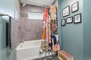 8434 Delaware Pl, Highland, IN 46322 - Photo 17