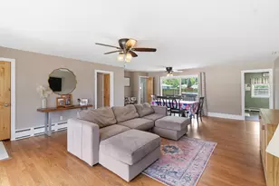 8434 Delaware Pl, Highland, IN 46322 - Photo 5