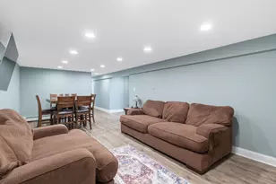 8434 Delaware Pl, Highland, IN 46322 - Photo 19