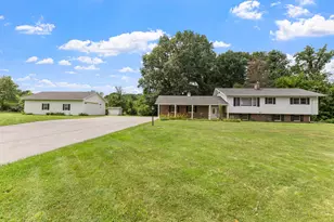 680 N 700 W, Hobart, IN 46342 - Photo 1
