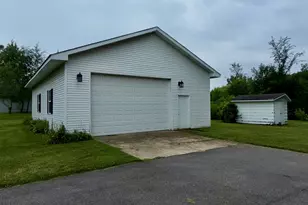 680 N 700 W, Hobart, IN 46342 - Photo 21