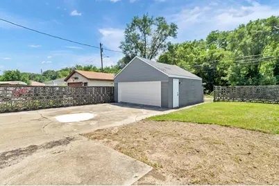 2107 W 8th Avenue, Gary, IN 46404 - Photo 3