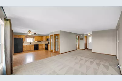 101 Whispering Boulevard, La Porte, IN 46350 - Photo 9