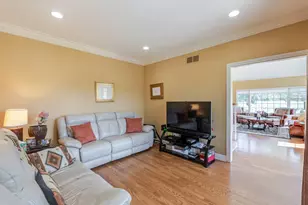 1429 Calais Ct, Chesterton, IN 46304 - Photo 5