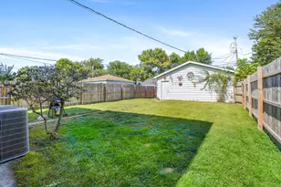 2707 163rd Pl, Hammond, IN 46323 - Photo 25