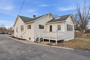 2407 W 78th Ave, Merrillville, IN 46410 - Photo 23