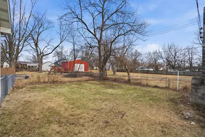 2407 W 78th Avenue, Merrillville, IN 46410 - Photo 25