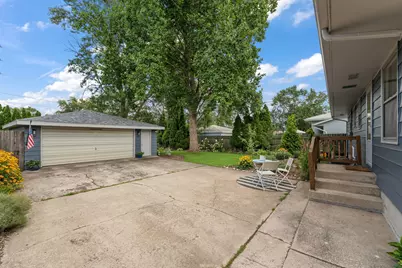 8711 Manor Avenue, Munster, IN 46321 - Photo 19