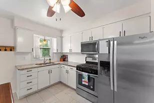 8711 Manor Ave, Munster, IN 46321 - Photo 9