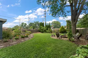 8711 Manor Ave, Munster, IN 46321 - Photo 21