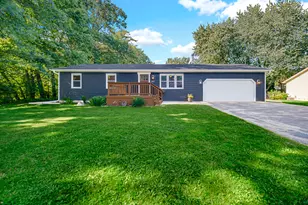 820 Park Ave, Chesterton, IN 46304 - Photo 1