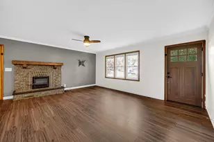 820 Park Ave, Chesterton, IN 46304 - Photo 3