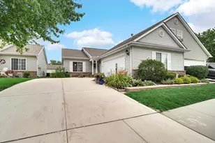 2902 Lake Pointe Dr, Valparaiso, IN 46383 - Photo 1