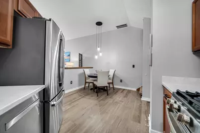 2902 Lake Pointe Drive, Valparaiso, IN 46383 - Photo 11