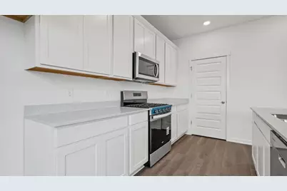 7853 W 106th Place, Saint John, IN 46373 - Photo 3