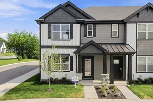 544 E 120th Pl, Crown Point, IN 46307 - Photo 1