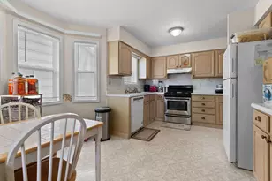 8661 Van Buren St, Merrillville, IN 46410 - Photo 19