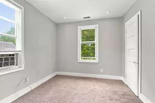 133 N Jackson St, Crown Point, IN 46307 - Photo 17