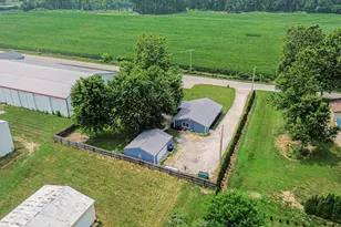 12788 N Bishop Rd, Syracuse, IN 46567 - Photo 7