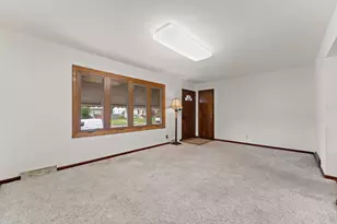 7525 Maryland Ave, Hammond, IN 46323 - Photo 5