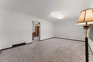 7525 Maryland Ave, Hammond, IN 46323 - Photo 3