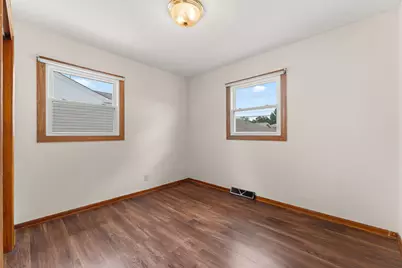 7525 Maryland Avenue, Hammond, IN 46323 - Photo 15