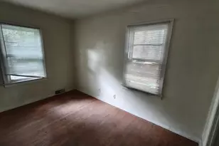 5925 Forest Ave, Gary, IN 46403 - Photo 11