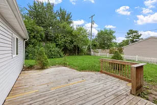 380 Brook Dr, Valparaiso, IN 46385 - Photo 19