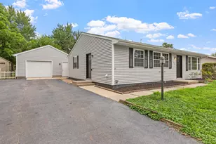380 Brook Dr, Valparaiso, IN 46385 - Photo 21
