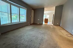 513 Center St, Valparaiso, IN 46385 - Photo 11