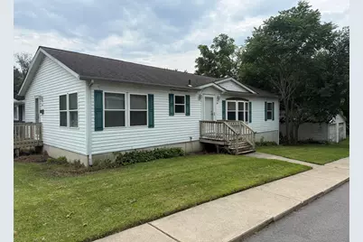 513 Center Street, Valparaiso, IN 46385 - Photo 1