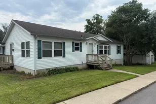 513 Center St, Valparaiso, IN 46385 - Photo 1