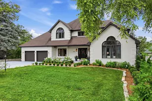 452 Scarborough Rd, Valparaiso, IN 46385 - Photo 3